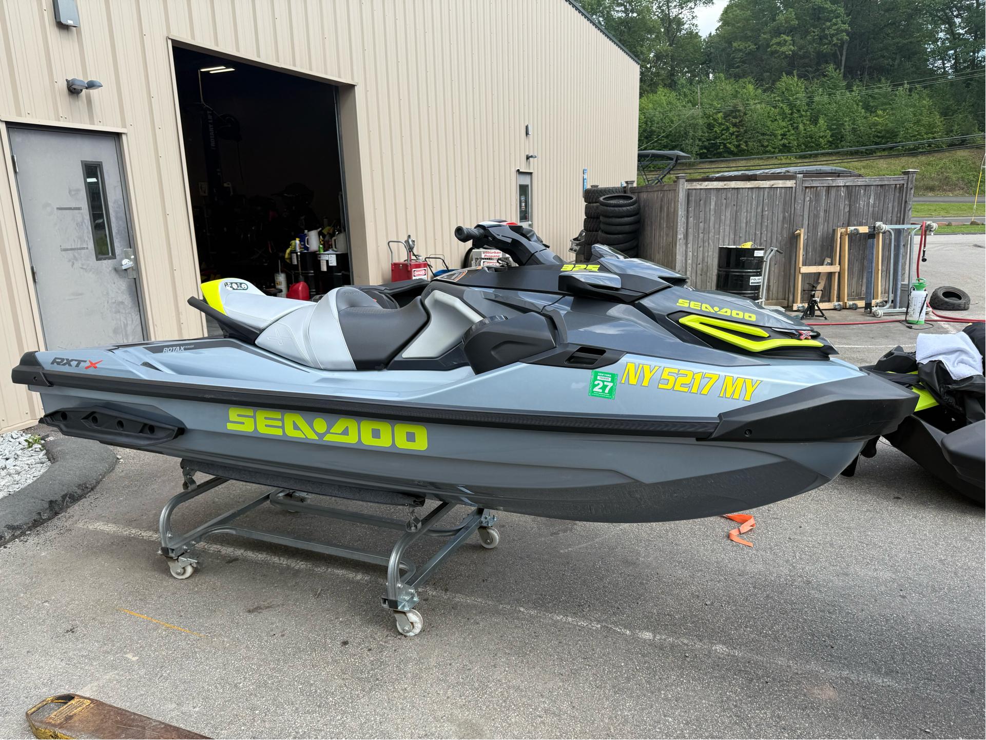 2024 Sea-Doo RXT-X 325 Tech Package