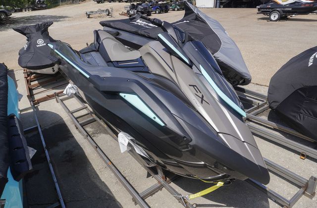 2025 Yamaha WaveRunner FX HO-TITAN/CARBON