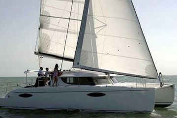 2009 Fountaine Pajot Orana 44 Maestro Version