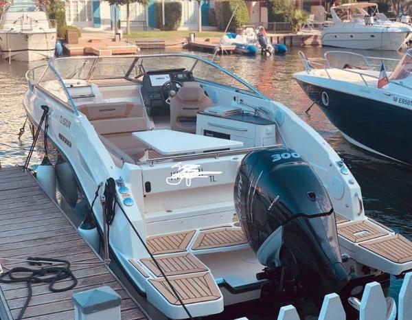 2016 Quicksilver Activ 805 Sundeck