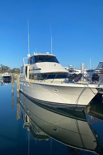 Hatteras 52 Cockpit Motor Yacht