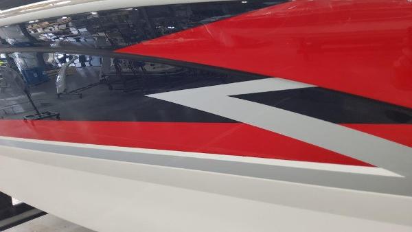2025 Formula 270 Bowrider