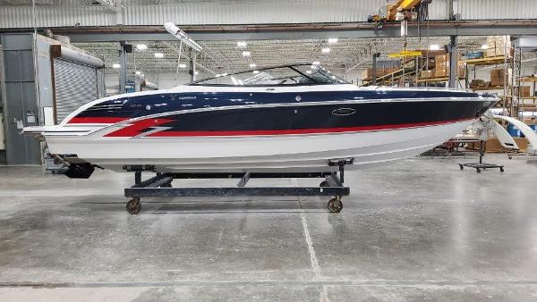 2025 Formula 270 Bowrider