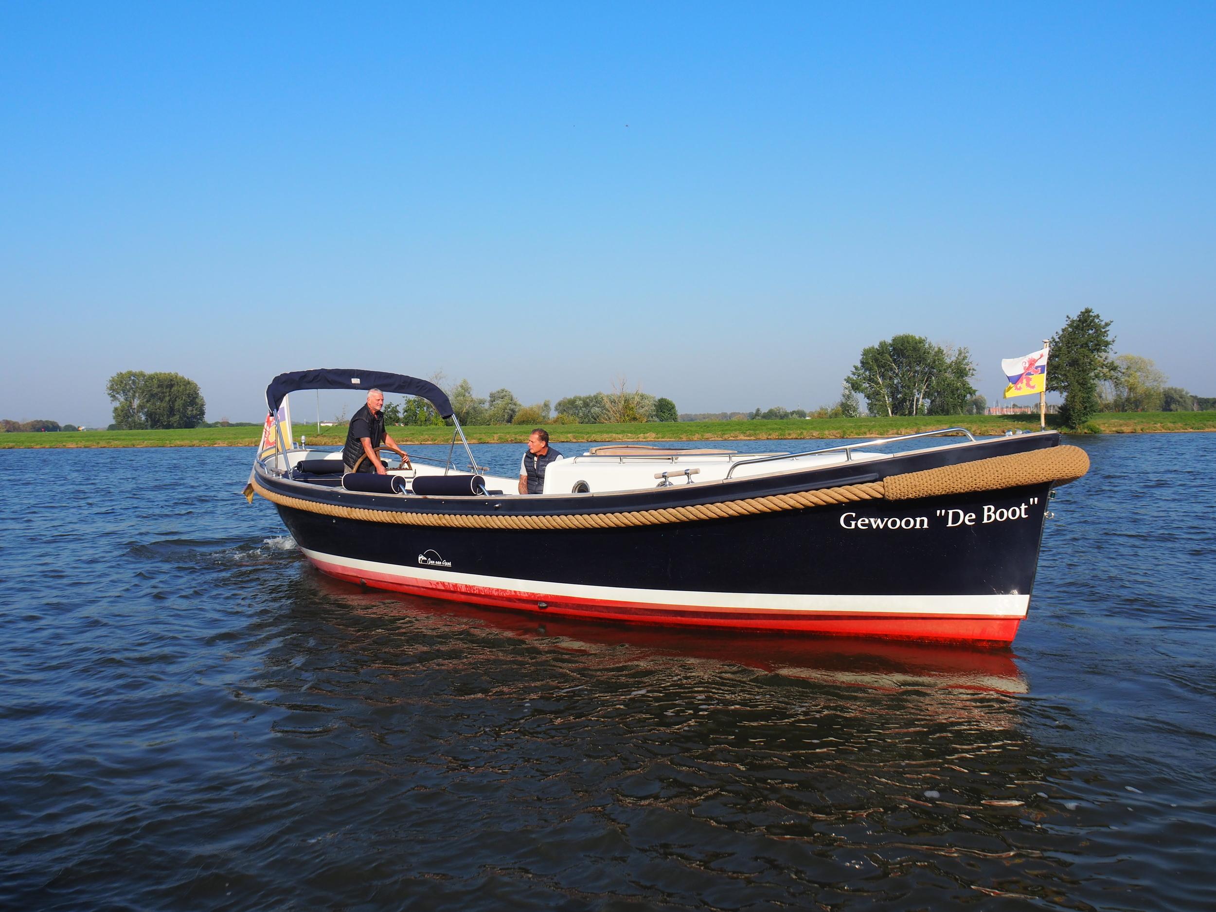Jan Van Gent 10.35 Cabin