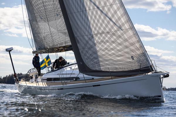 2025 Arcona 465 Carbon