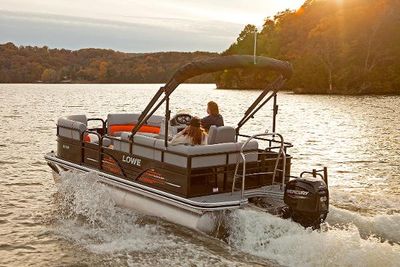 Lowe SS170 Boat