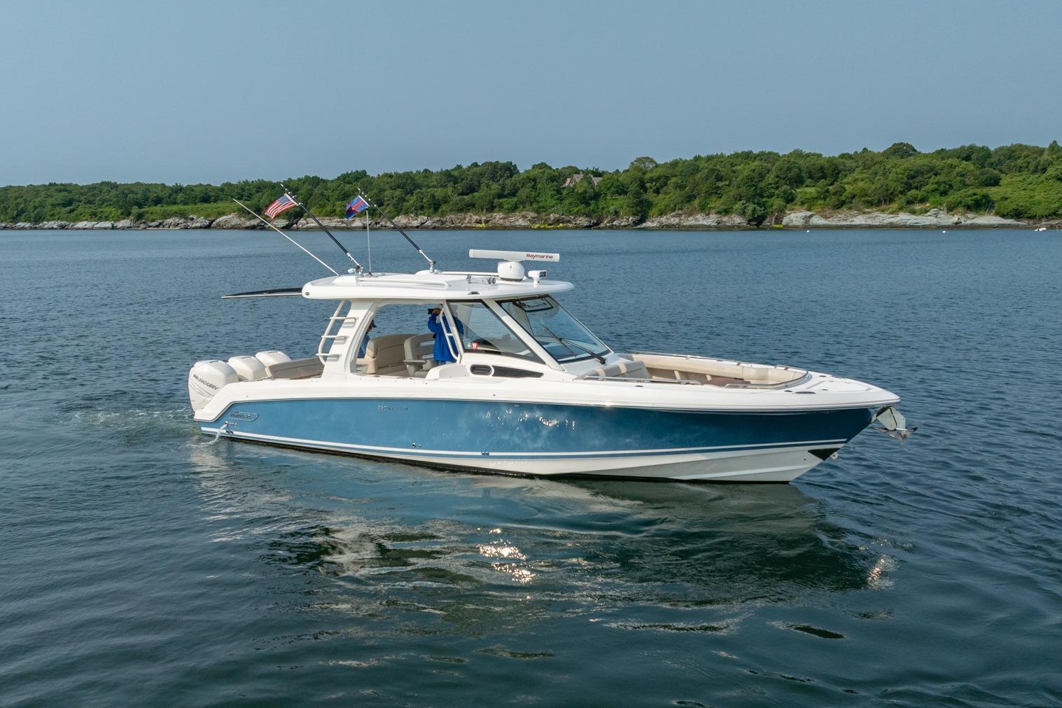 2019 Boston Whaler 350 EX REALM