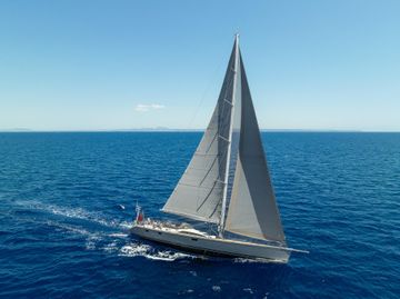2005 Nautor Swan 82