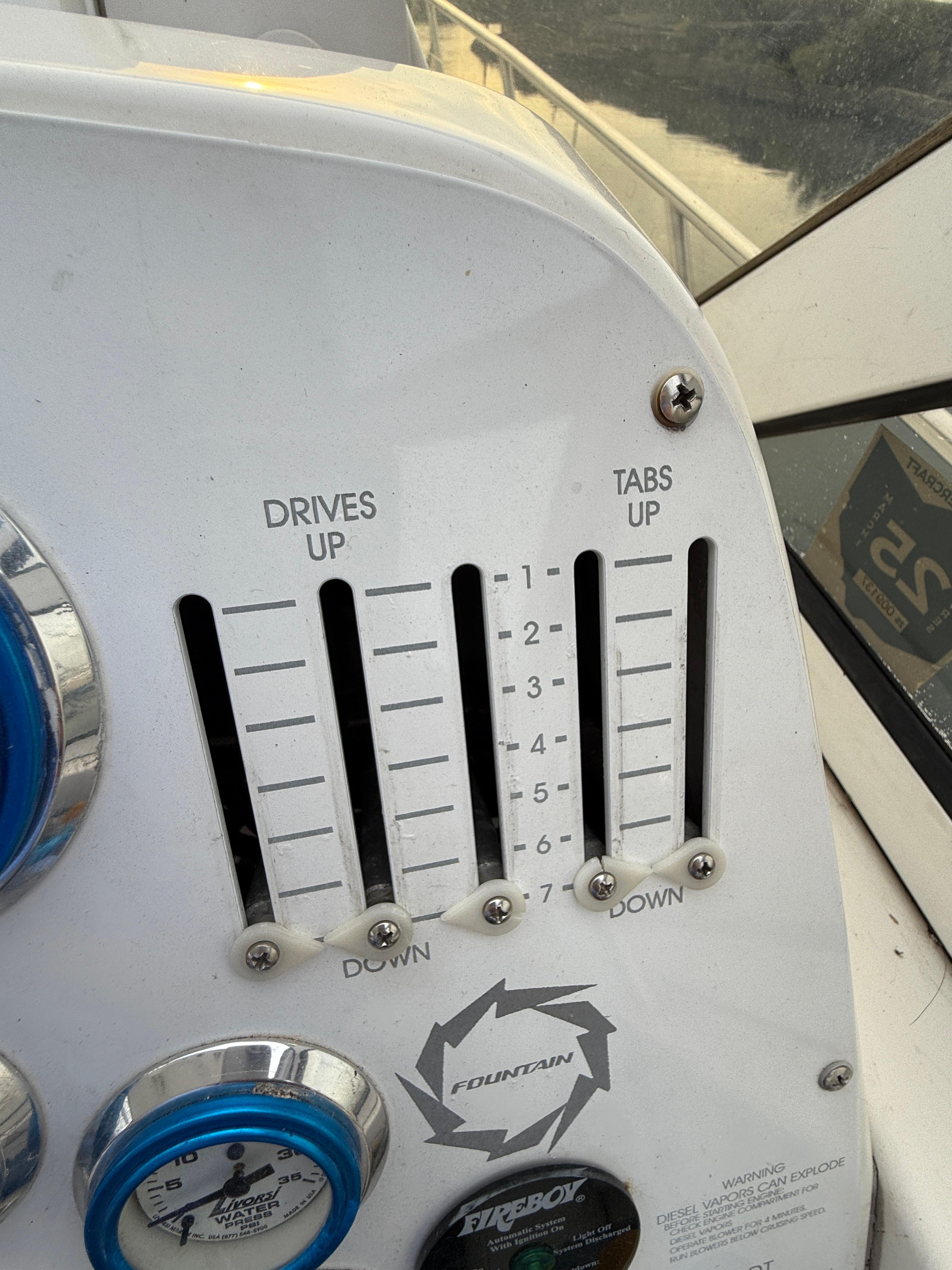 2006 Fountain 48 Express Cruiser