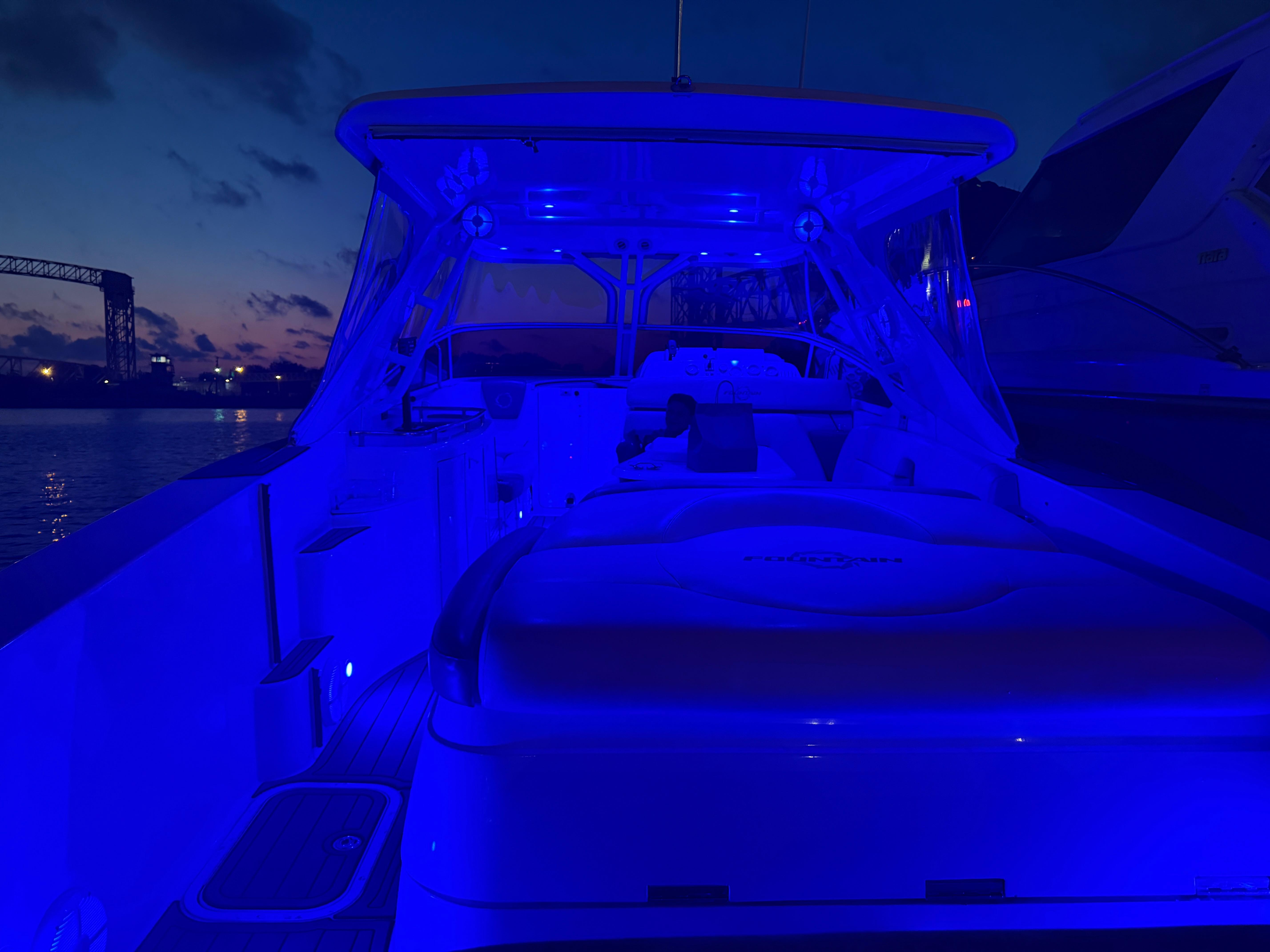 2006 Fountain 48 Express Cruiser