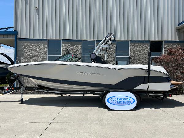 2022 MasterCraft NXT24