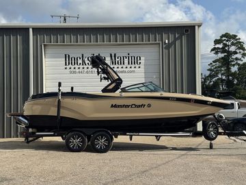 2022 MasterCraft X24
