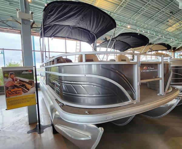 2024 Sun Tracker Fishin' Barge 22 XP3