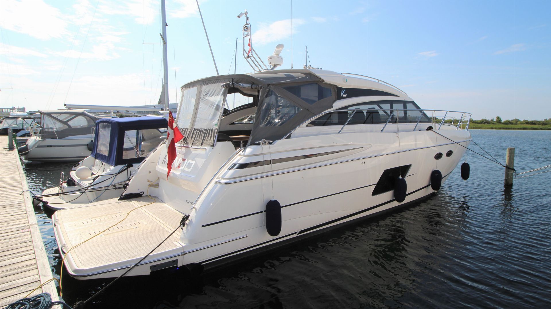 2013 Princess V52