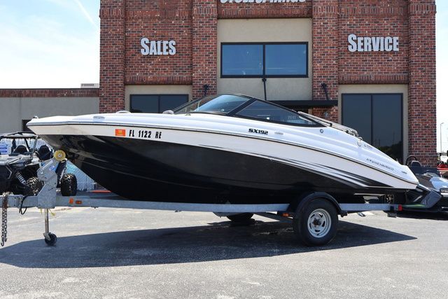 2016 Yamaha Boats SX192 - Black - Galv.