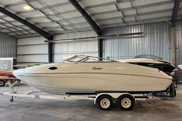 1999 Rinker 232