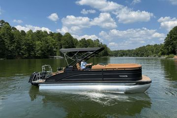 2025 Harris 230 Solstice