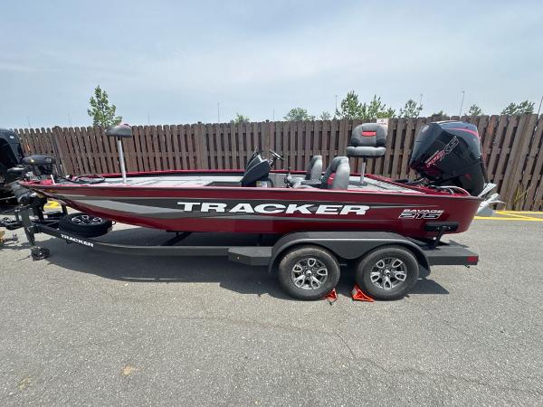 2025 Tracker Savage 215