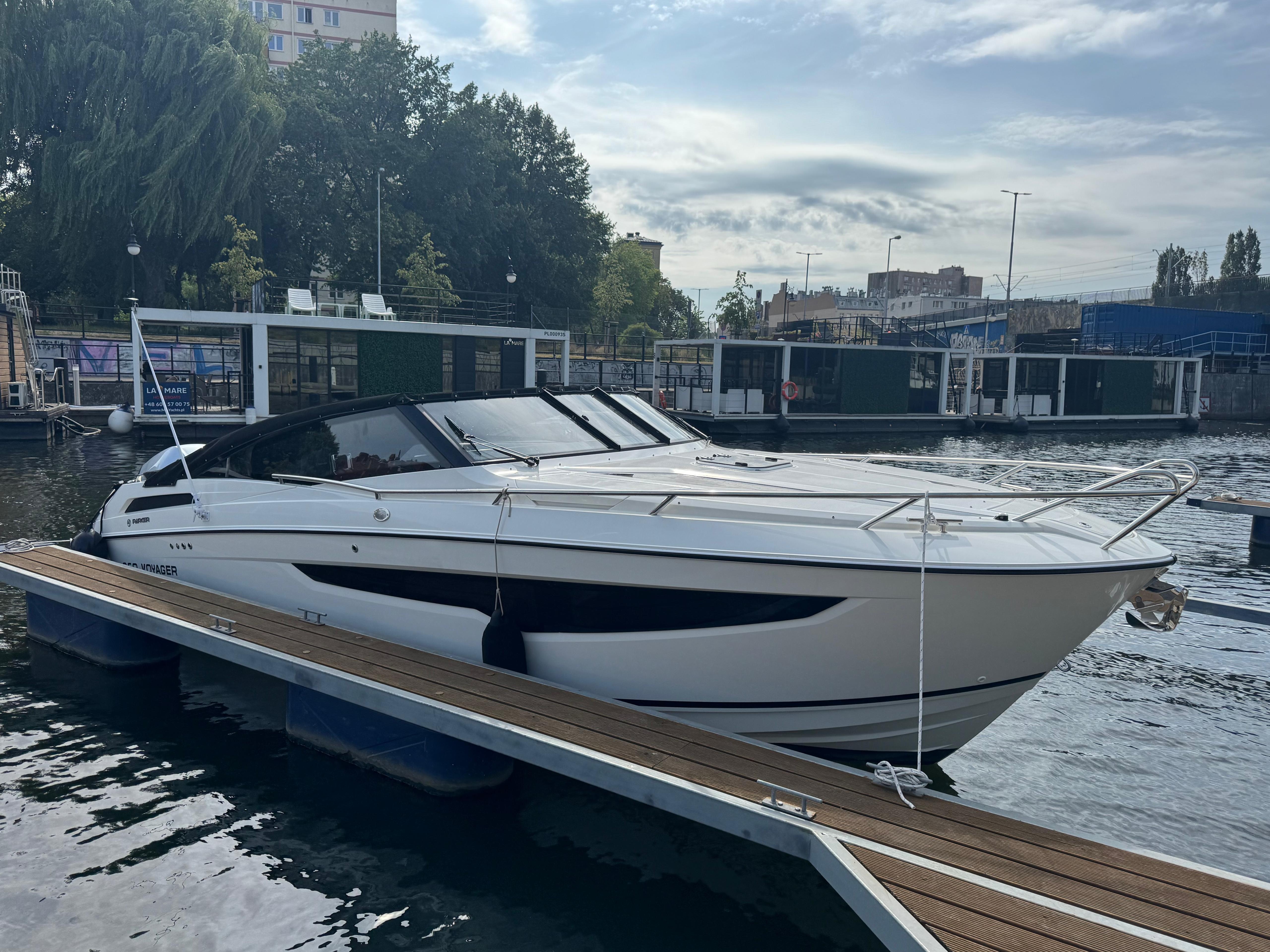 Parker Poland 850 Voyager