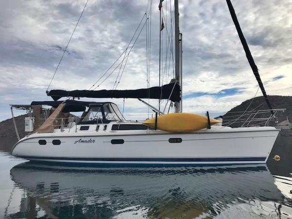 1999 Hunter 380