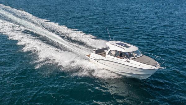 Beneteau Antares 8