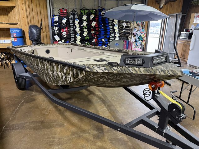 2026 Avid Commander 16 W/Yamaha 60