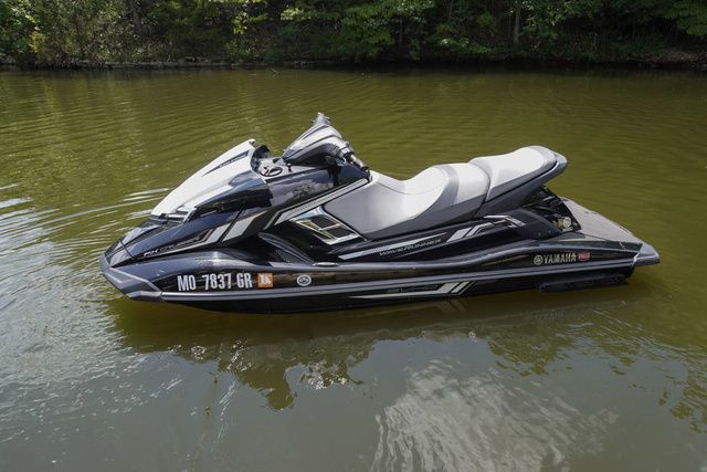 2017 Yamaha WaveRunner FX CR