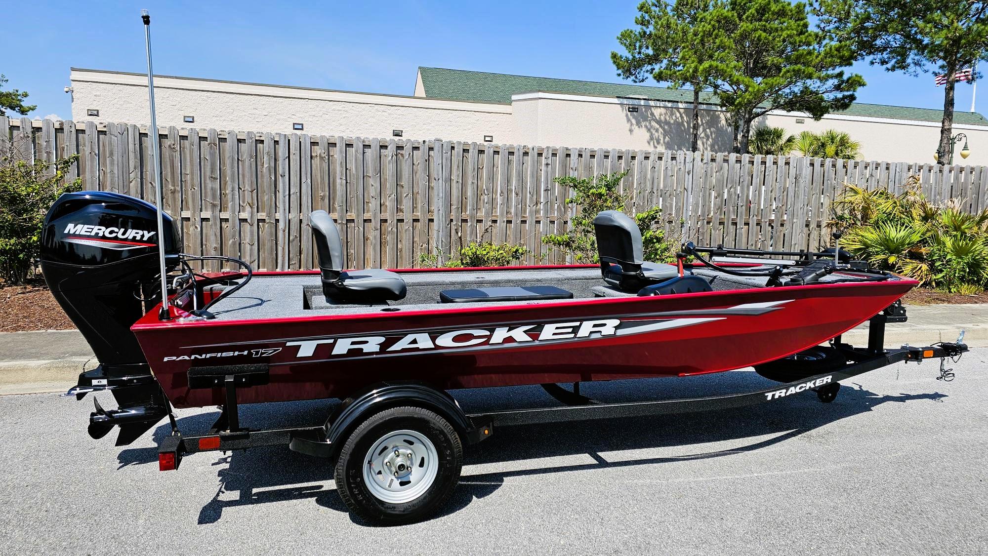 2025 Tracker Panfish 17