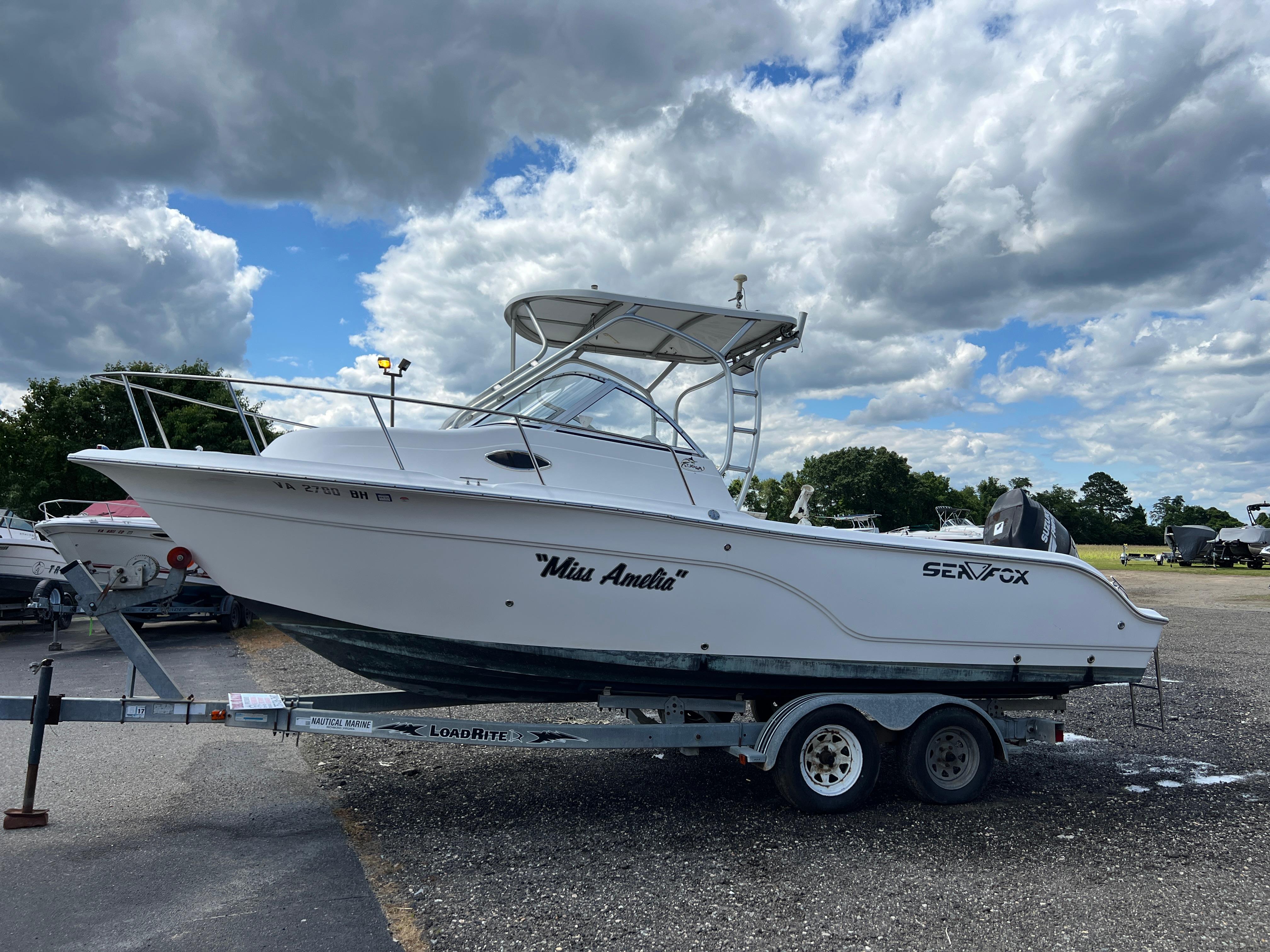 2006 Sea Fox 236 Walk Around