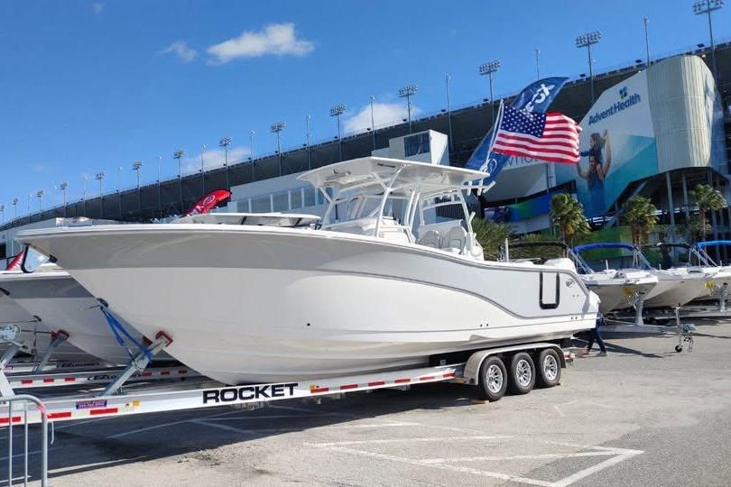 2023 Sea Fox 328 Commander