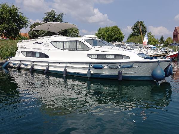 Le Boat Magnifique