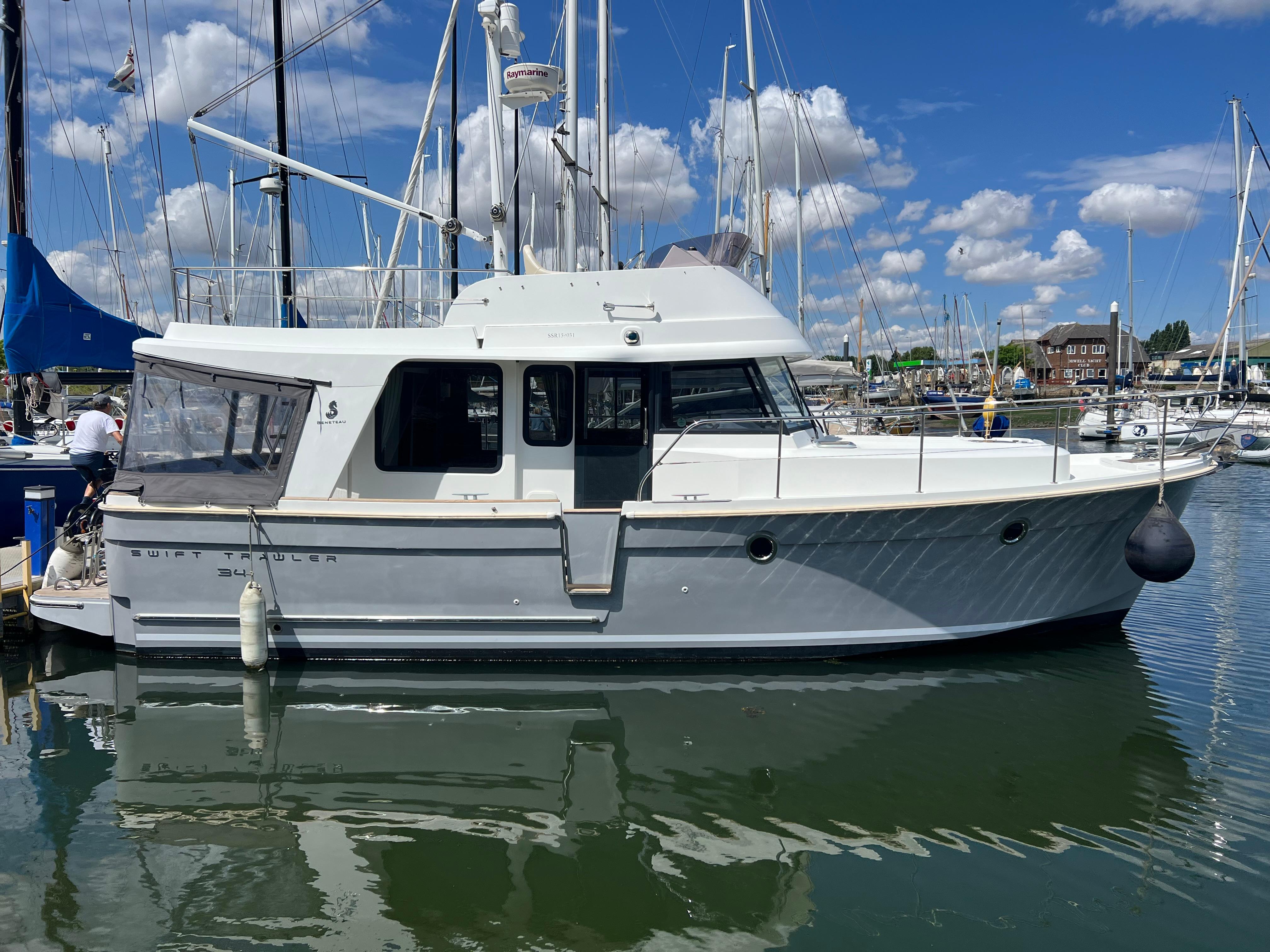 2014 Beneteau Swift Trawler 34