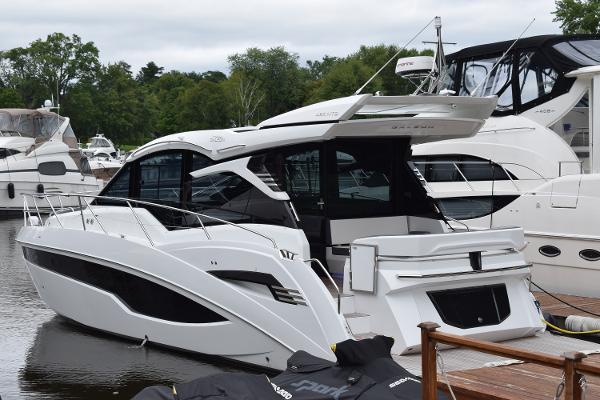 2025 Galeon 425 HTS