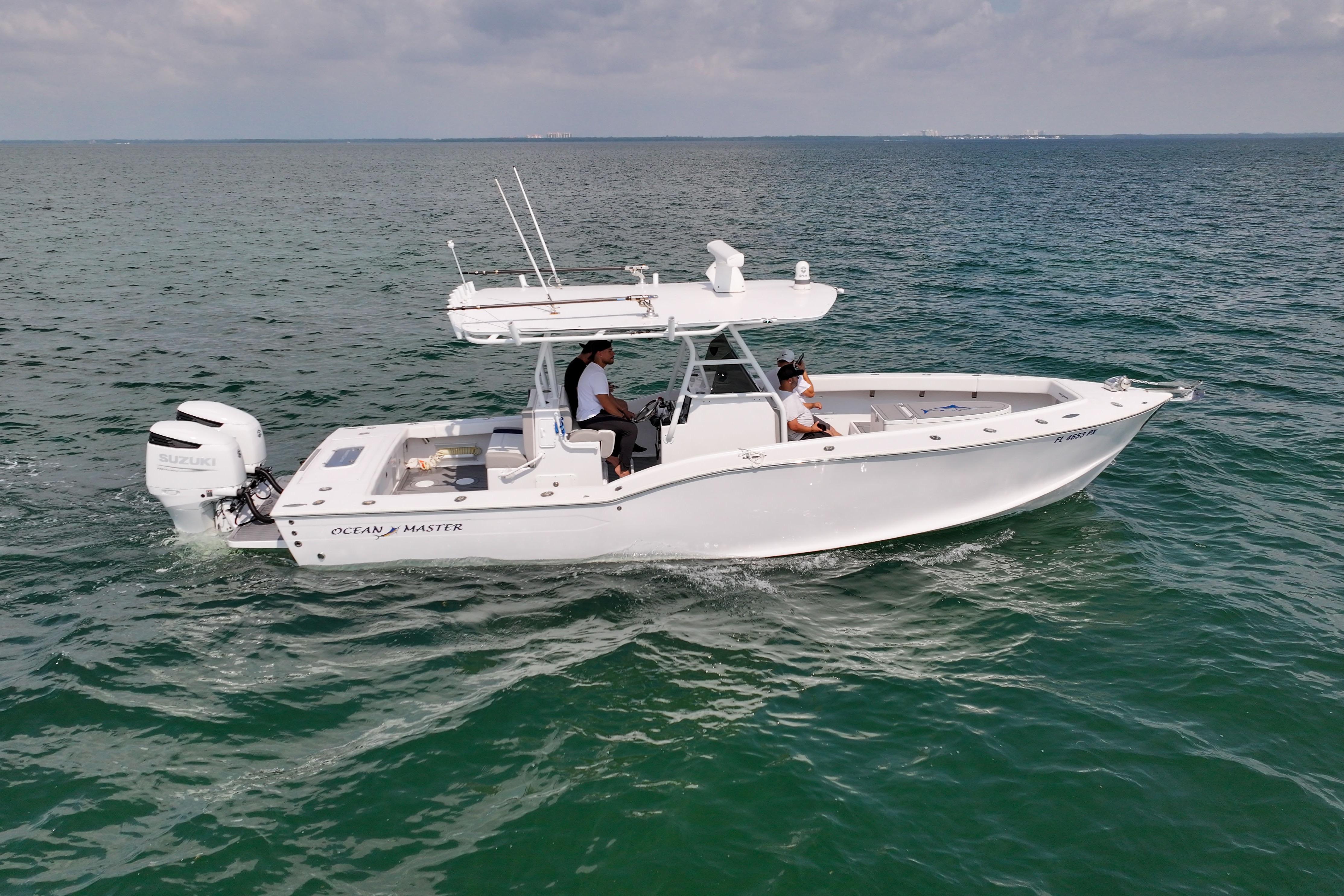 1996 Ocean Master 31 Center Console