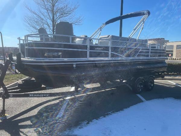 2024 Ranger Reata 220F