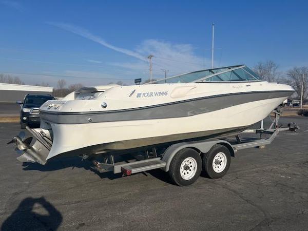 Four Winns 260 Horizon