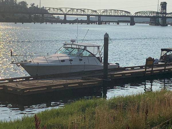 2000 Wellcraft 330 Coastal