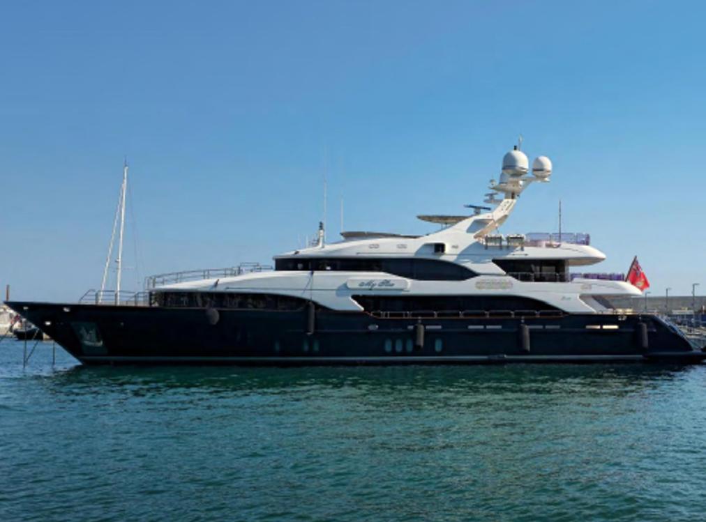 2010 Benetti Vision 145