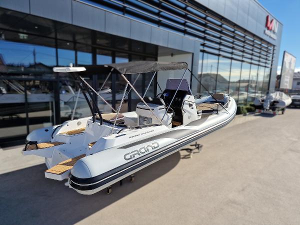 2025 Grand G750HGLF Decor White