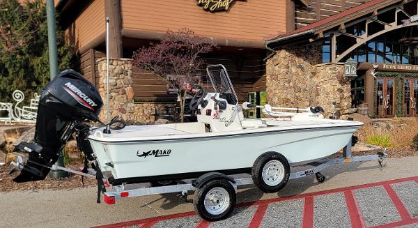 2025 Mako Pro Skiff 13 CC