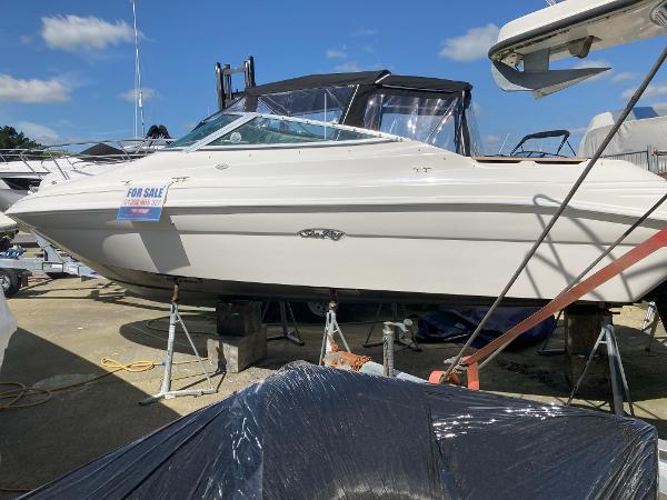 1992 Sea Ray 200 Cuddy