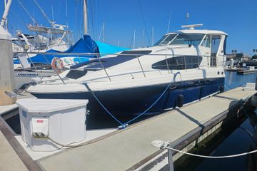2005 Sea Ray 390 Motor Yacht