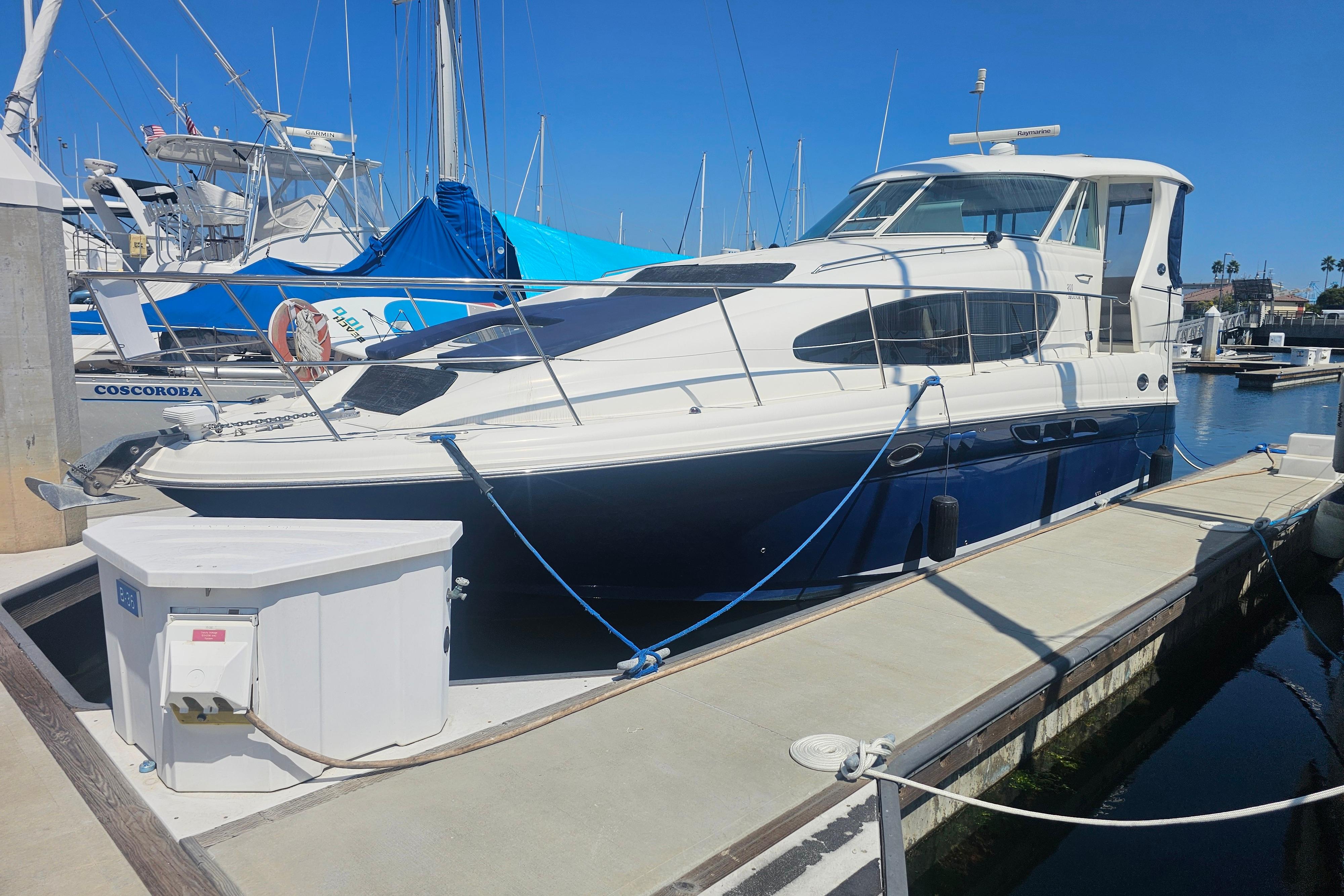2005 Sea Ray 390 Motor Yacht