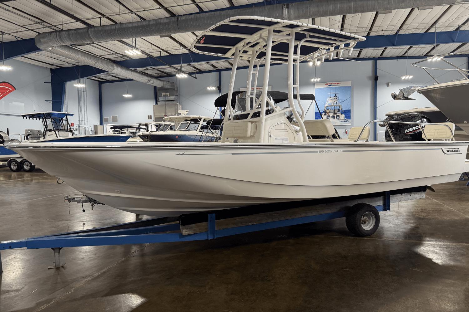 Boston Whaler 190 Montauk