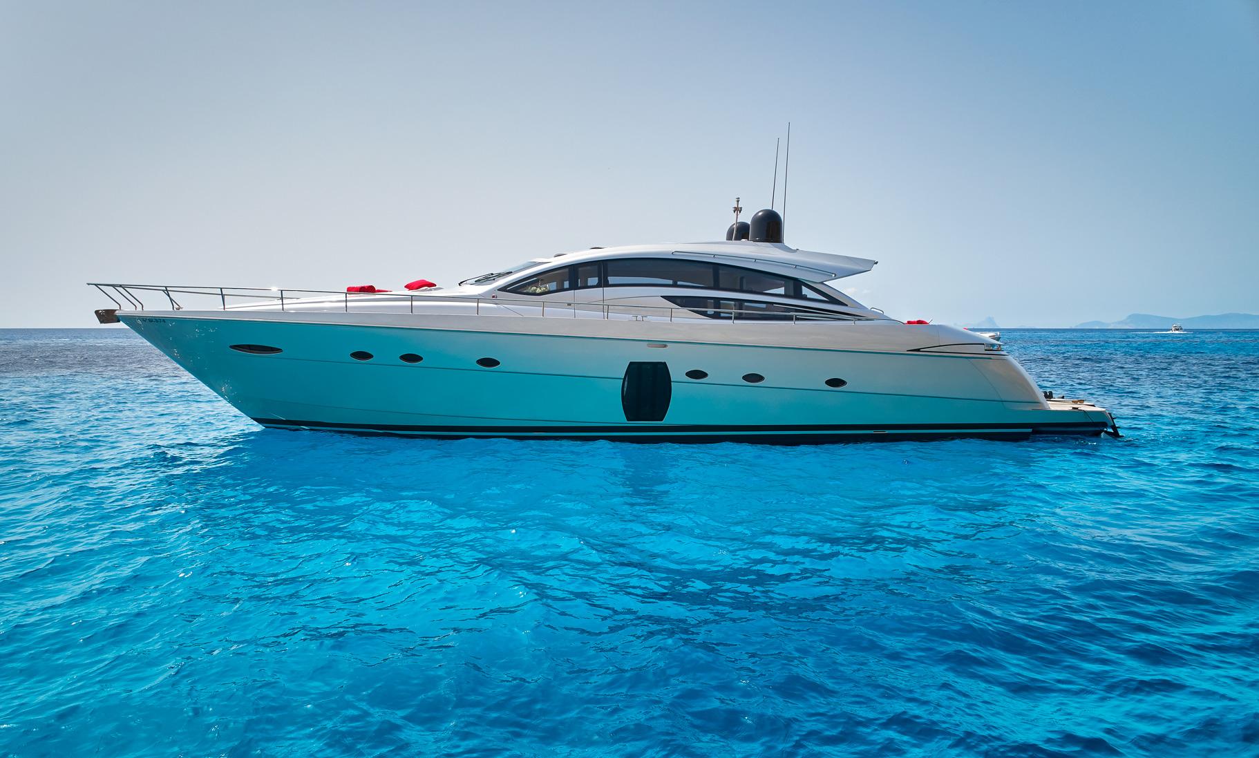 2007 Pershing 72
