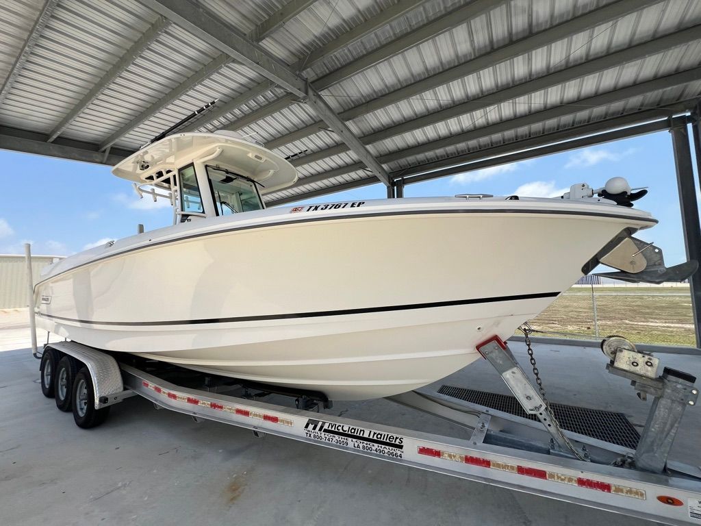 2019 Boston Whaler 280 Outrage