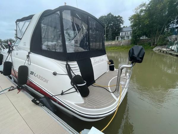 2009 Larson Cabrio 310
