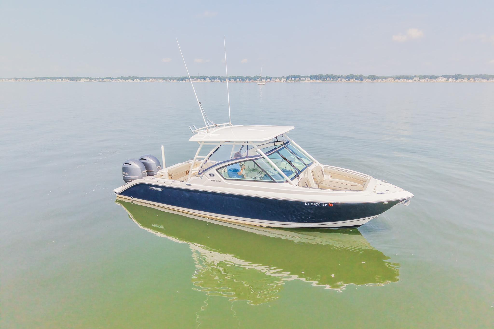 2023 Pursuit DC 266 Dual Console