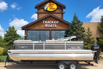 2025 Sun Tracker Party Barge 22 RF XP3