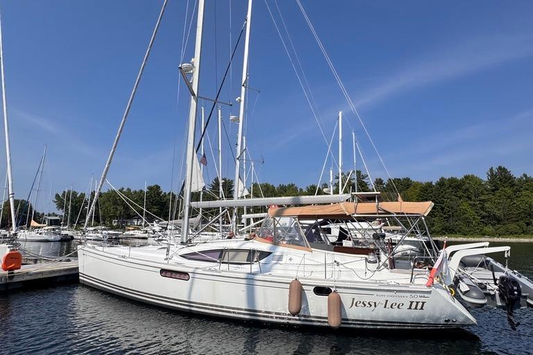 2011 Jeanneau 50 deck saloon